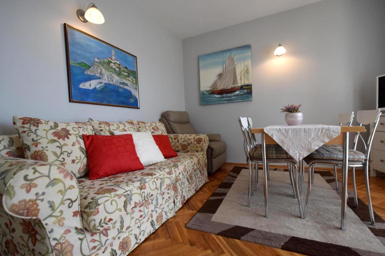 Apartment Mila Malinska Extérieur photo